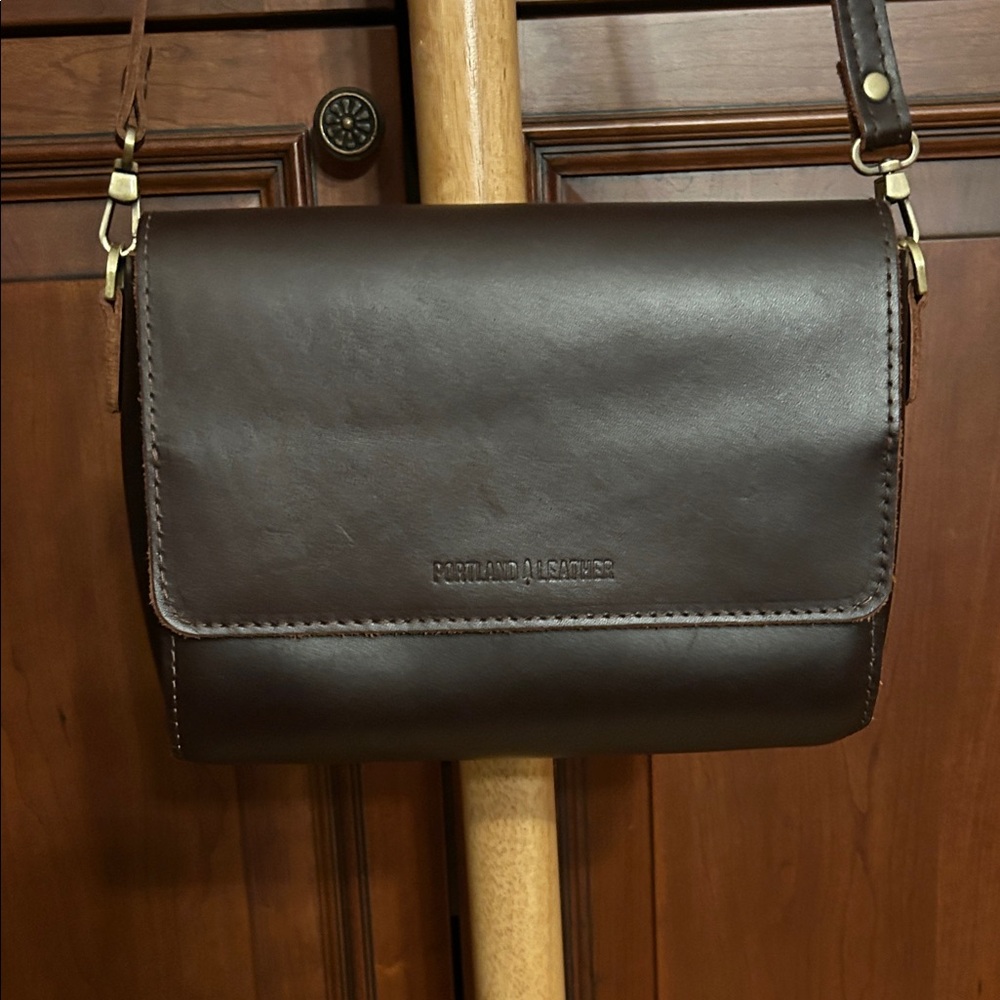 Portland Leather Dark Brown Messenger Bag